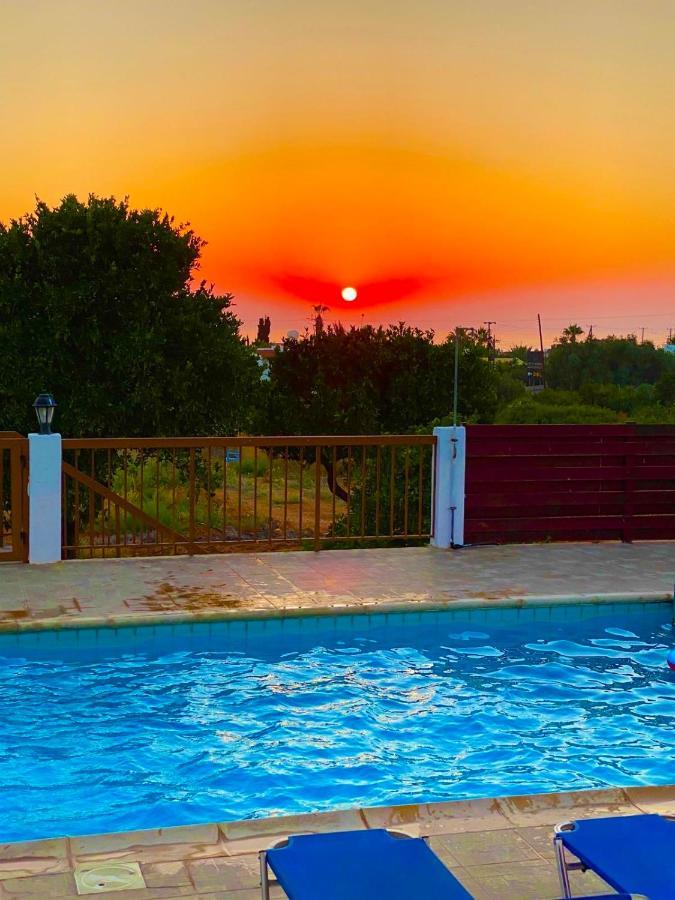 Villa Lambriana Peyia Extérieur photo